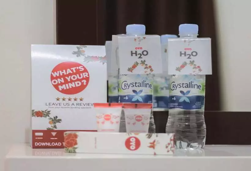 ホテル Reddoorz At Andalas Asri