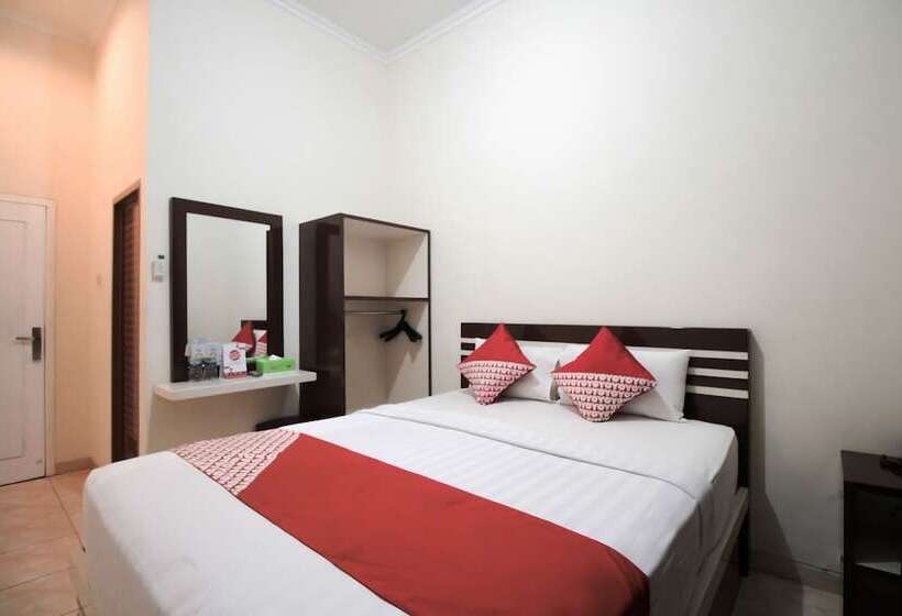 בית מלון כפרי Reddoorz At Andalas Asri