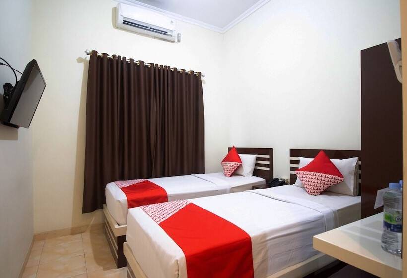 בית מלון כפרי Reddoorz At Andalas Asri