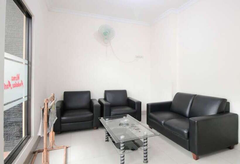 בית מלון כפרי Reddoorz At Andalas Asri