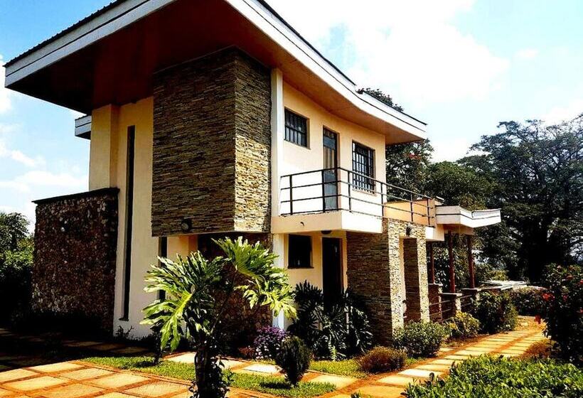 هتل The Jadav Gardens