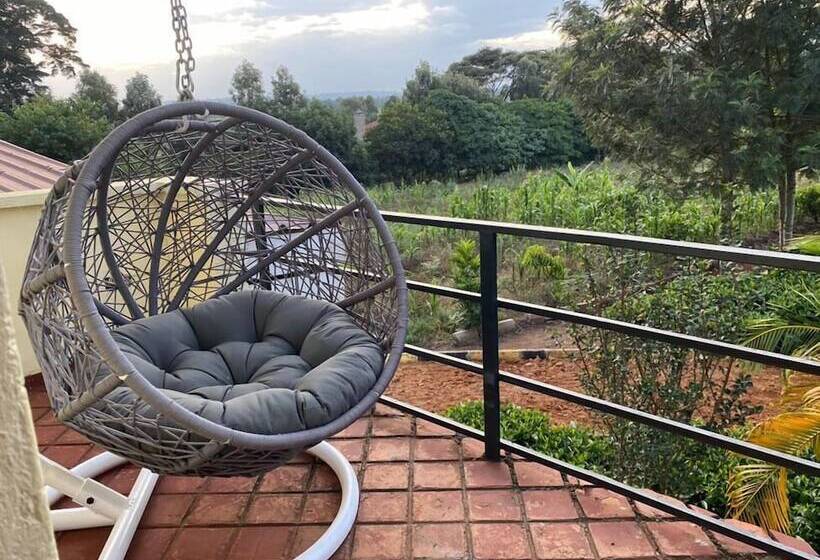 هتل The Jadav Gardens