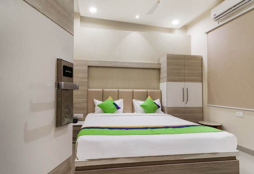 فندق Treebo Alf Continental