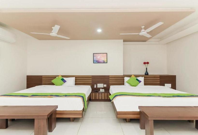 Отель Treebo Trend  Vjr