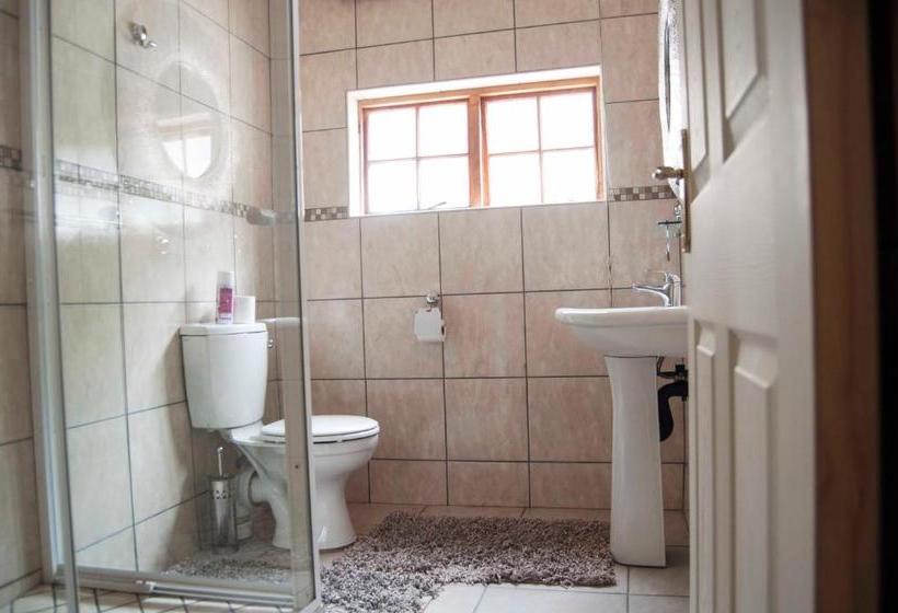 Pension Brooklyn Guesthouses