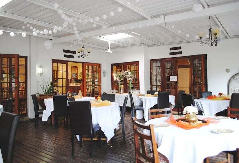 Pension Brooklyn Guesthouses