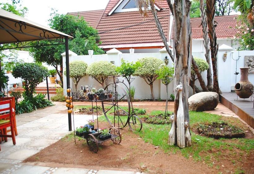 Pension Brooklyn Guesthouses