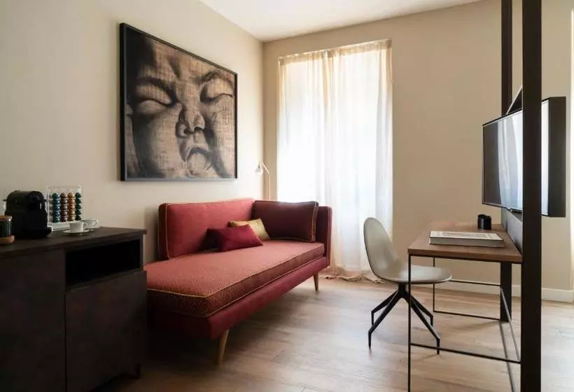 پانسیون Della Spiga Suites By Brera Apartments