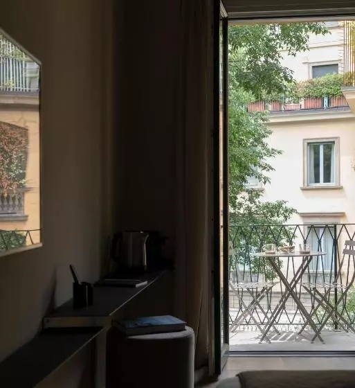 پانسیون Della Spiga Suites By Brera Apartments