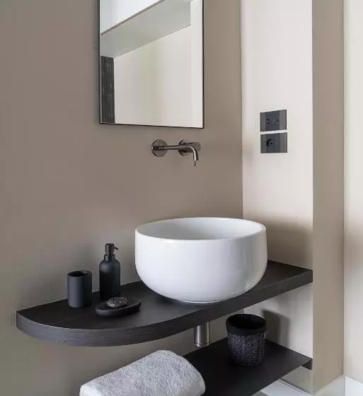 پانسیون Della Spiga Suites By Brera Apartments