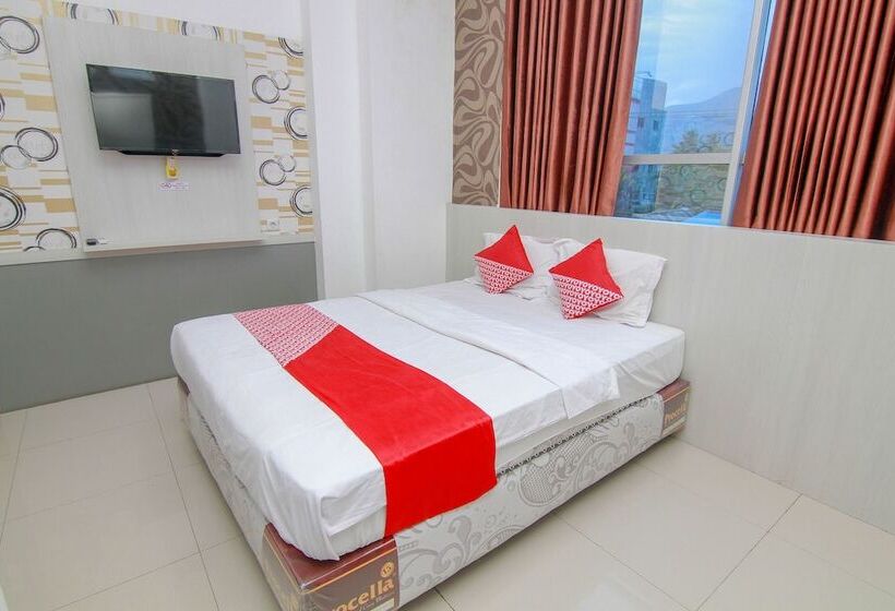 R Four Hotel By Oyo Rooms