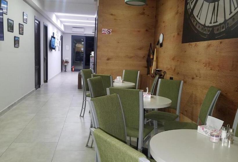 هاستل Loft Host Yerevan