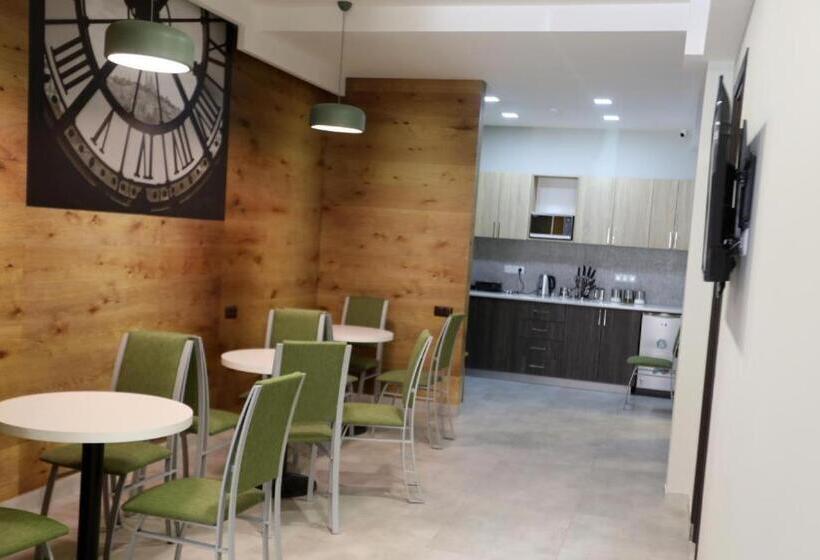 هاستل Loft Host Yerevan