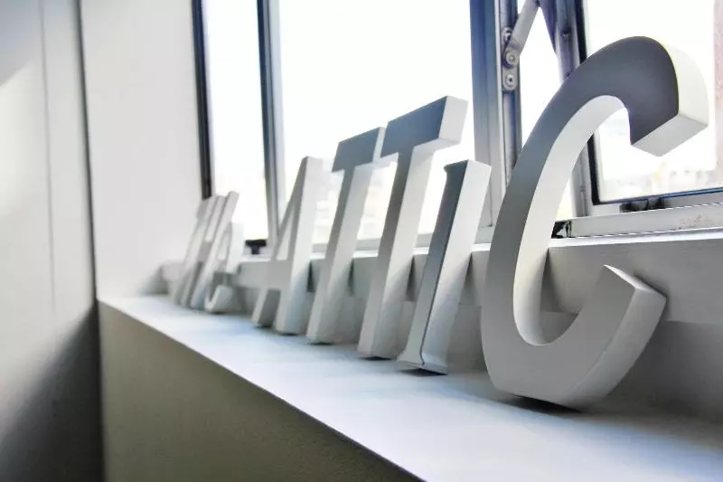 هاستل Attic Backpackers