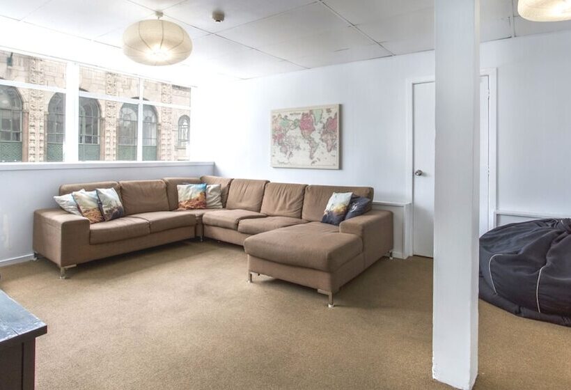 旅馆 Attic Backpackers