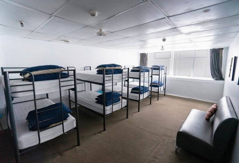 旅馆 Attic Backpackers