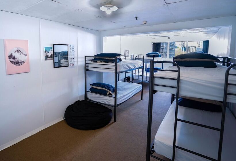 旅馆 Attic Backpackers