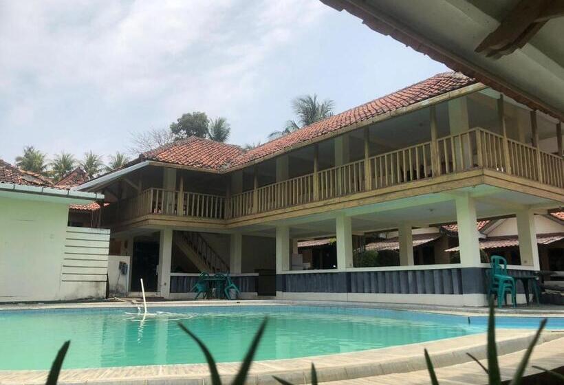 Bed and Breakfast Pantai Mutiara