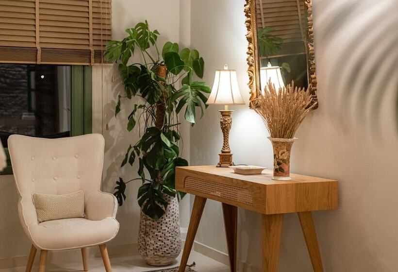 Casa Di Fiori Andros Suites