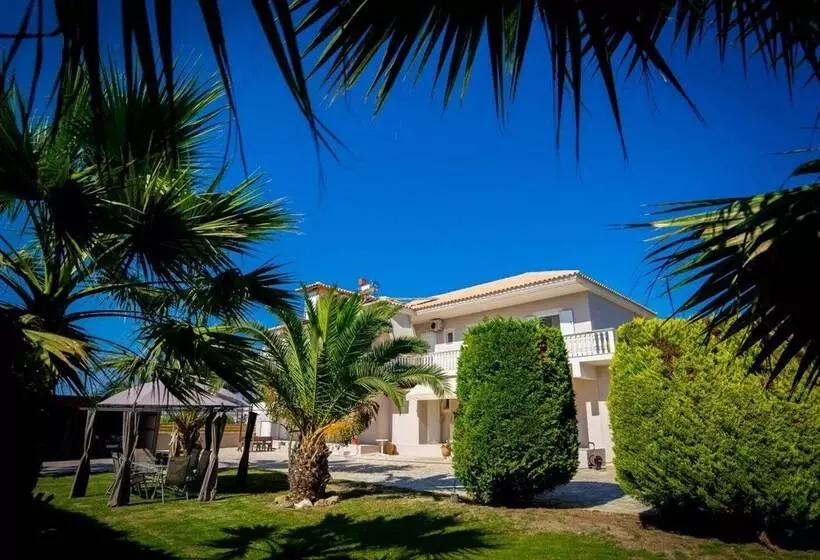 Denise Apartments