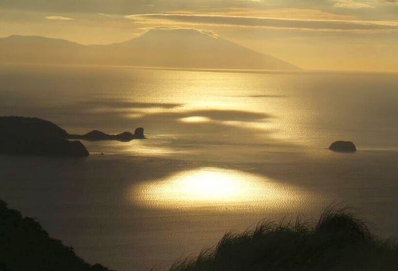 Отель Bentrina Diving Resort