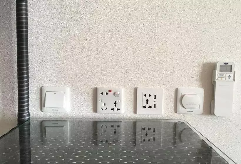 ホテル Emoha Dive Resort