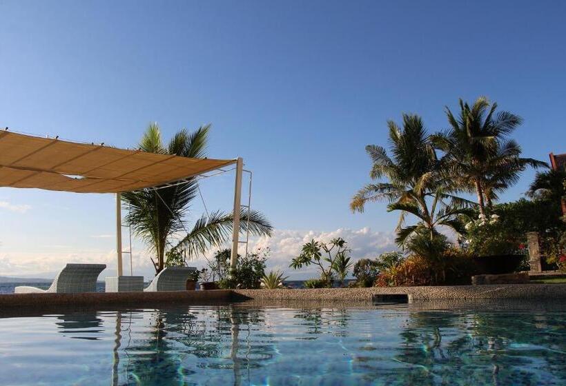 Hotel Emoha Dive Resort