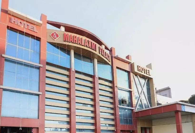 Super Hotel O Mahalaxmi Palace