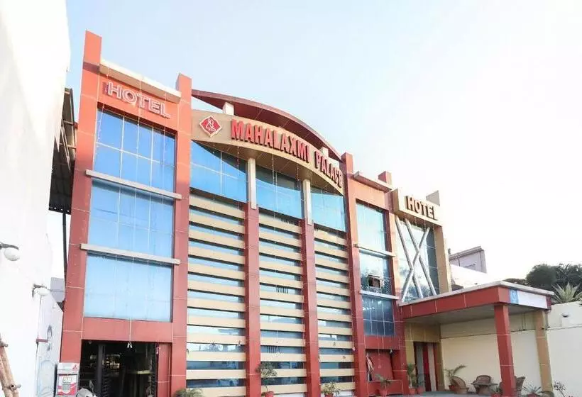 Super Hotel O Mahalaxmi Palace