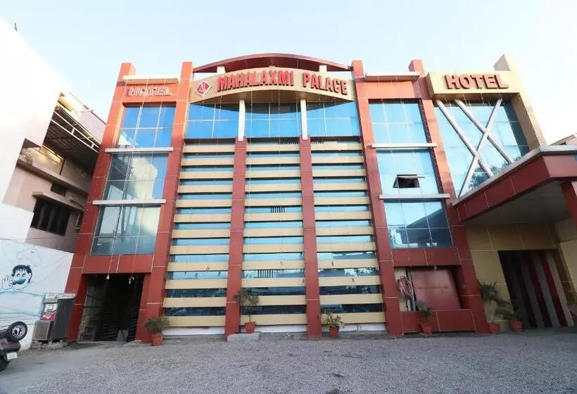 Super Hotel O Mahalaxmi Palace