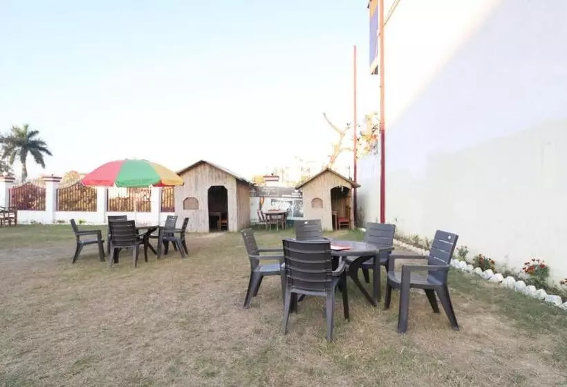 Super Hotel O Mahalaxmi Palace