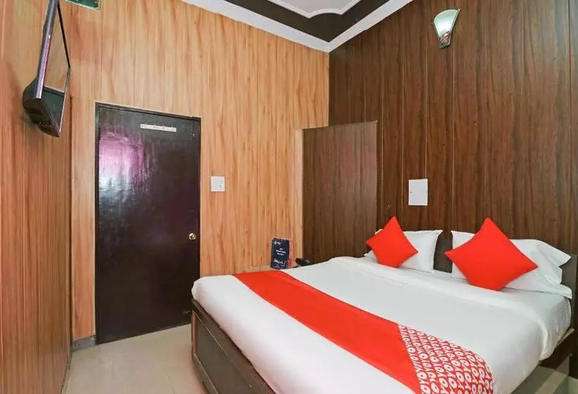 Super Hotel O Mahalaxmi Palace