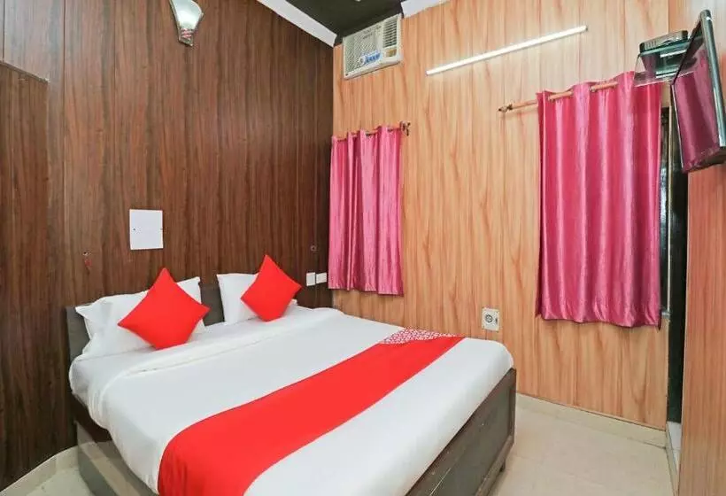 Super Hotel O Mahalaxmi Palace