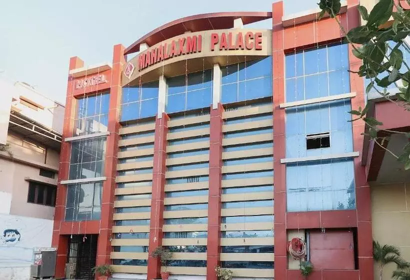 Super Hotel O Mahalaxmi Palace