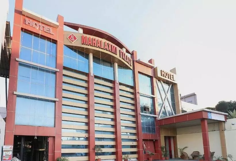 Super Hotel O Mahalaxmi Palace