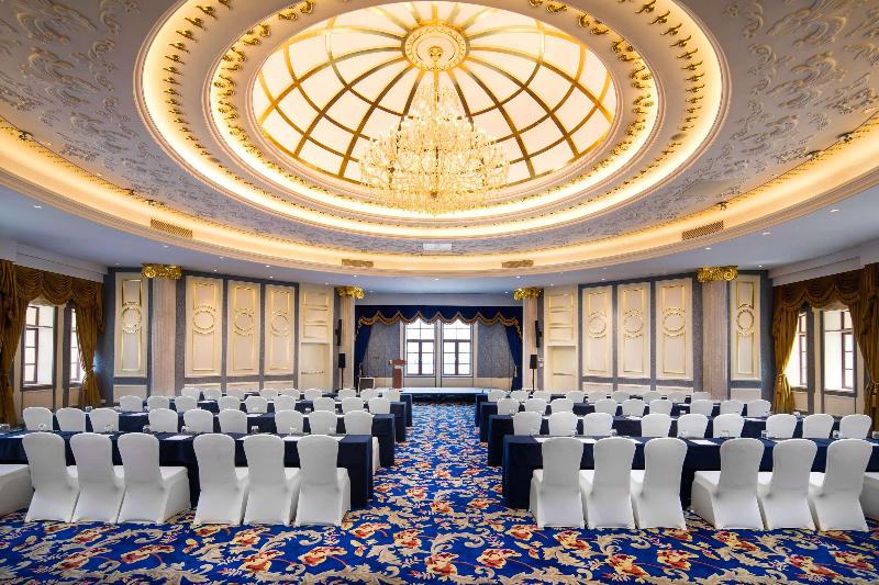 Hotel Radisson Blu Forest Manor Shanghai Hongqiao   Near Necc