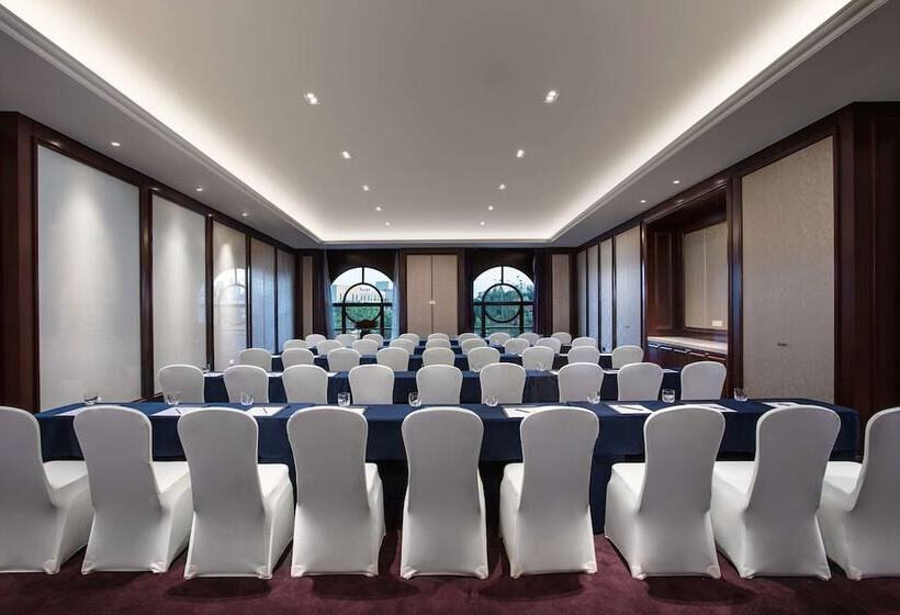 Hotel Radisson Blu Forest Manor Shanghai Hongqiao   Near Necc