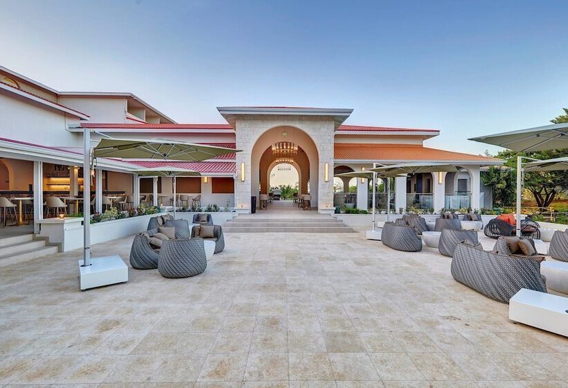 هتل Royalton Grenada, An Autograph Collection Allinclusive Resort