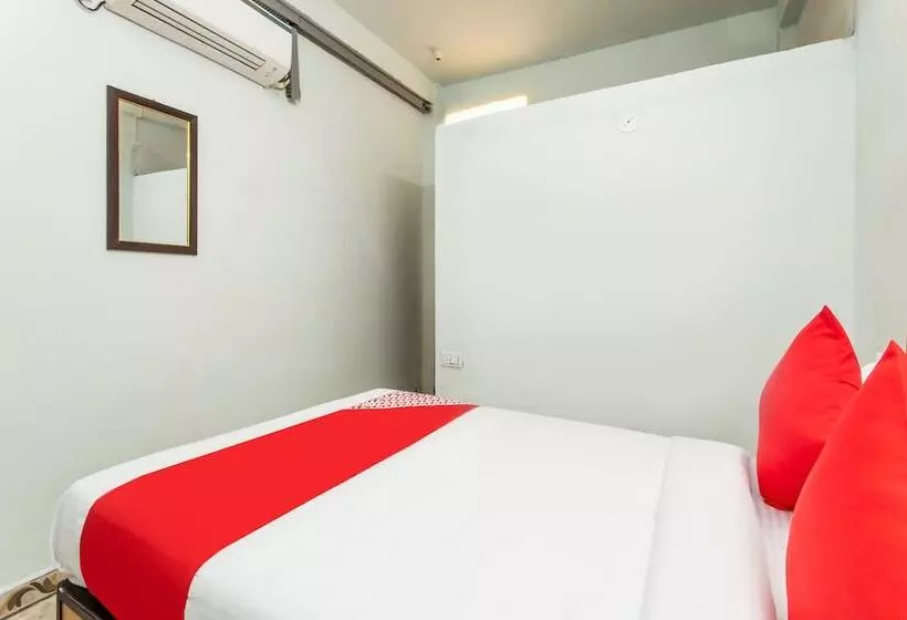 ホテル Shree Palace By Oyo Rooms