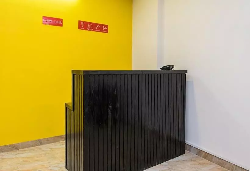 ホテル Shree Palace By Oyo Rooms