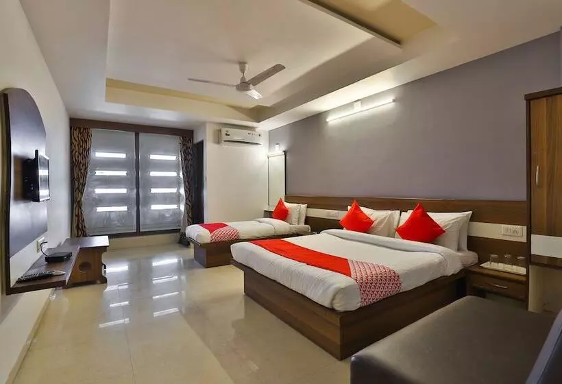 هتل Tirupati   Ahmedabad