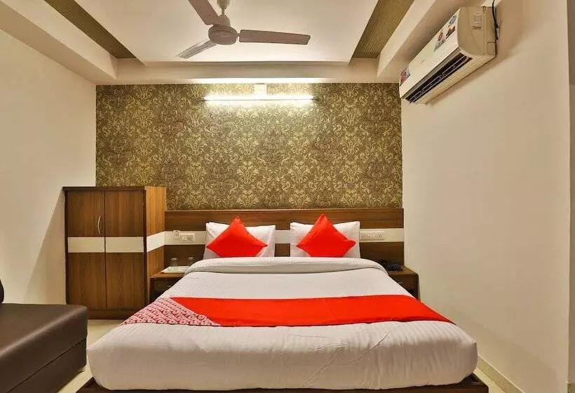 هتل Tirupati   Ahmedabad