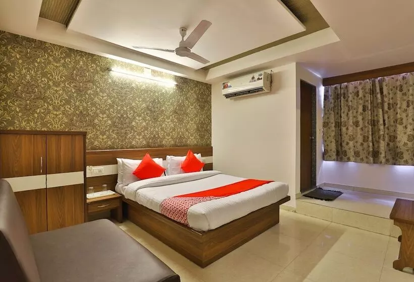 هتل Tirupati   Ahmedabad