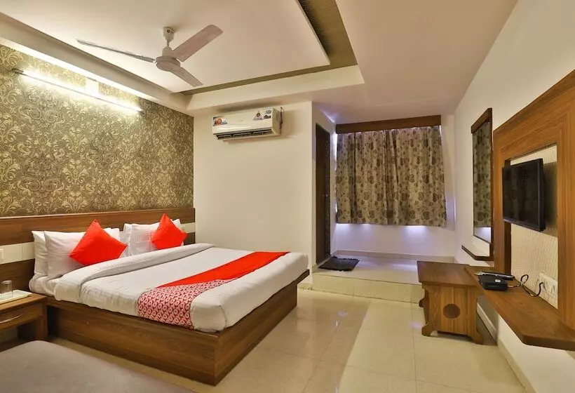 هتل Tirupati   Ahmedabad