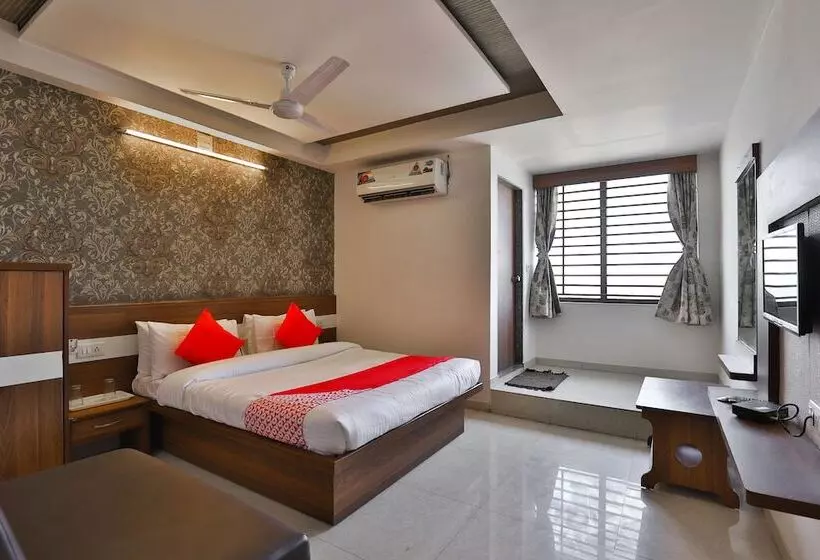 هتل Tirupati   Ahmedabad