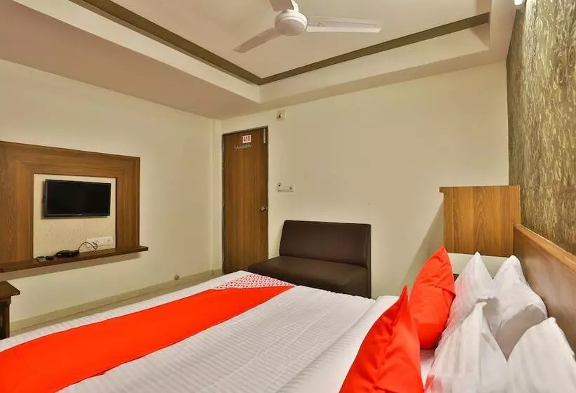هتل Tirupati   Ahmedabad