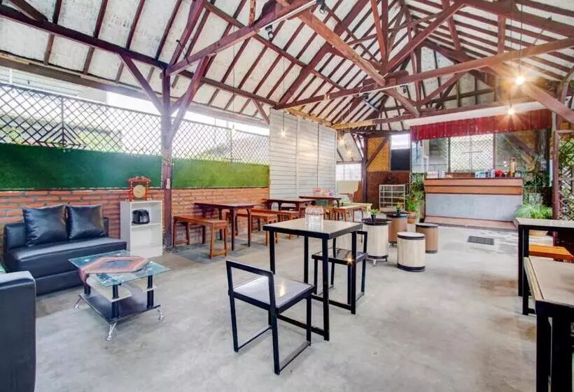 ペンション Reddoorz At Pandan Inn Batu