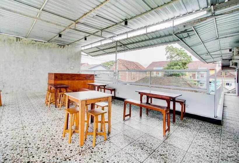 ペンション Reddoorz At Pandan Inn Batu