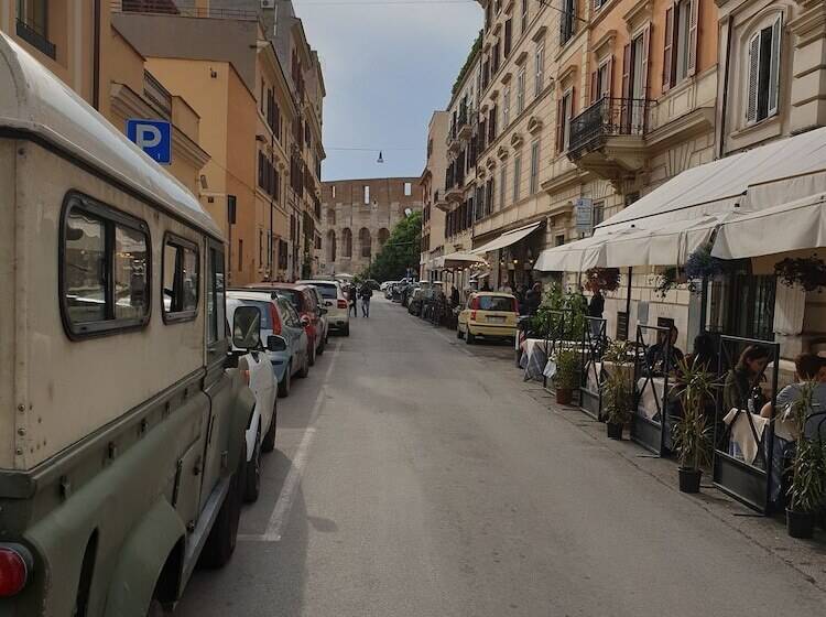 פנסיון Secret Rhome Colosseum