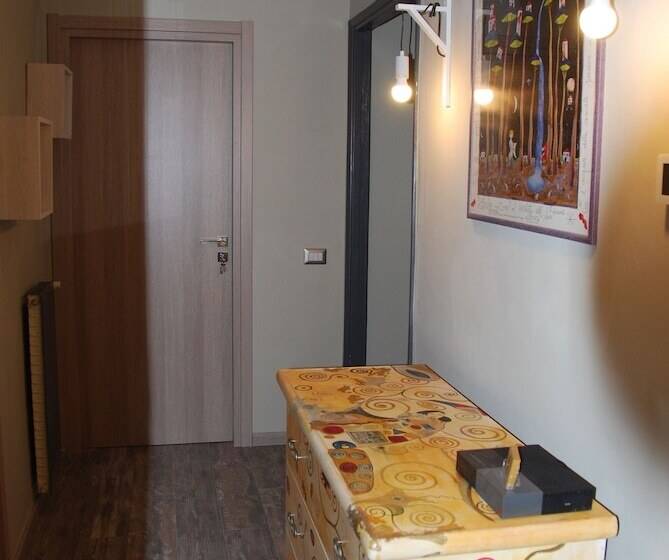 פנסיון Secret Rhome Colosseum